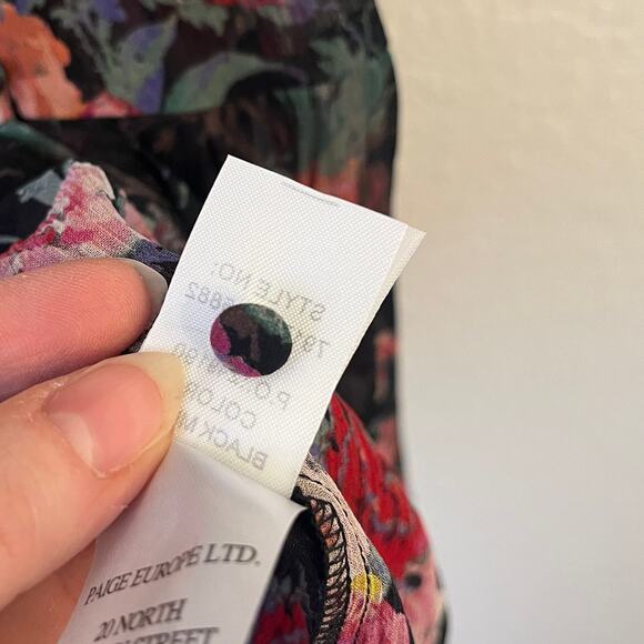 Paige Paradis 100% Silk Ruffle Floral Midi Dress M Dark Romantic Wedding Guest - Picture 10 of 13